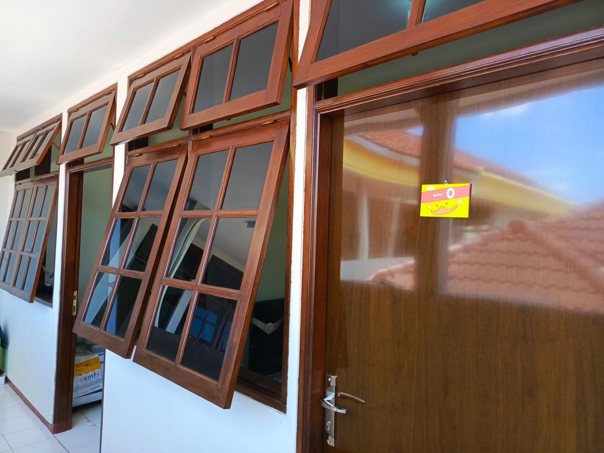 Bebek Kuning Residence Blimbing  ภายนอก รูปภาพ